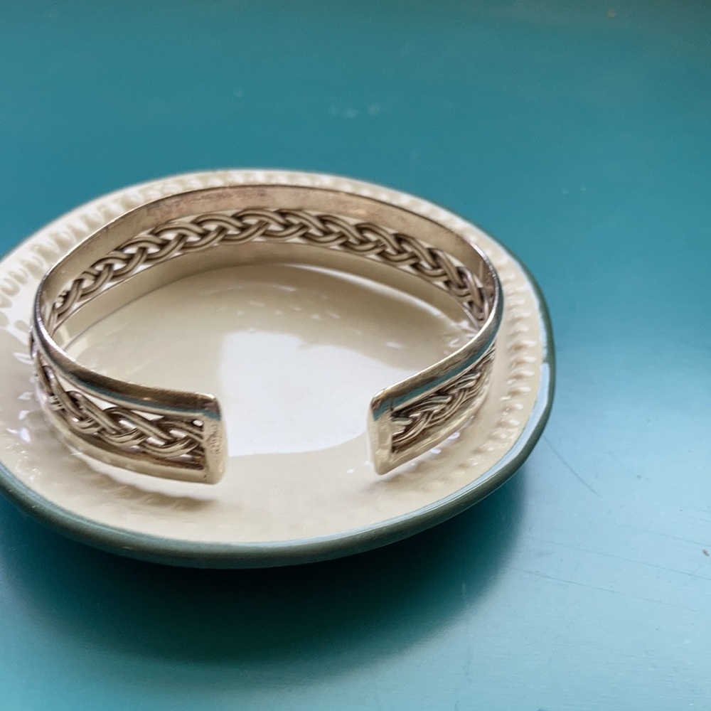 Silver bangle - Picture 3 of 6
